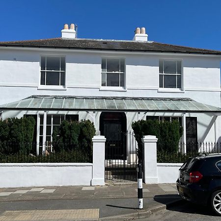 The Wight House B&B ライド エクステリア 写真